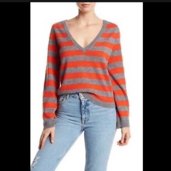 Equipment Sweaters - equipment femme cashmere v neck sweater NEW WITH TAGS sz M